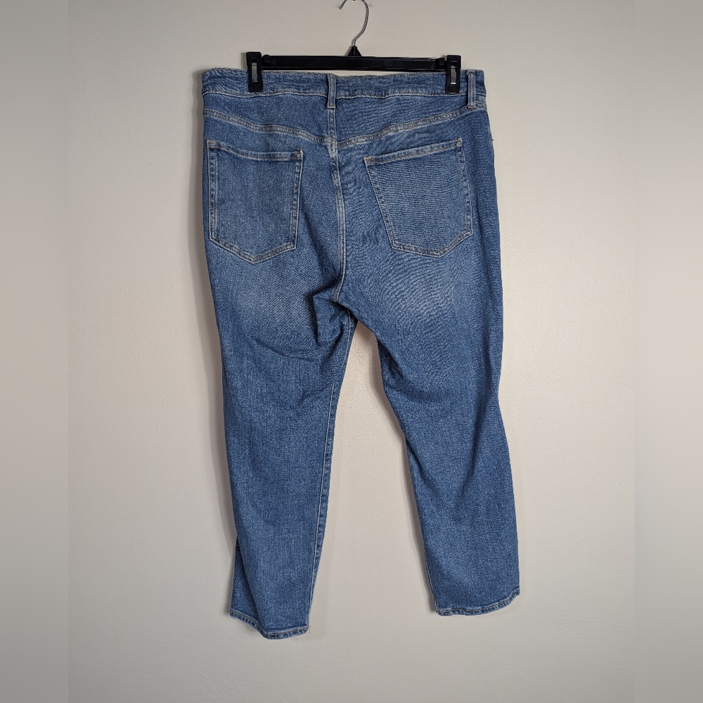 16 Old Navy Medium Dark Wash High-Rise O.G. Straight Jeans - Picture 3 of 4